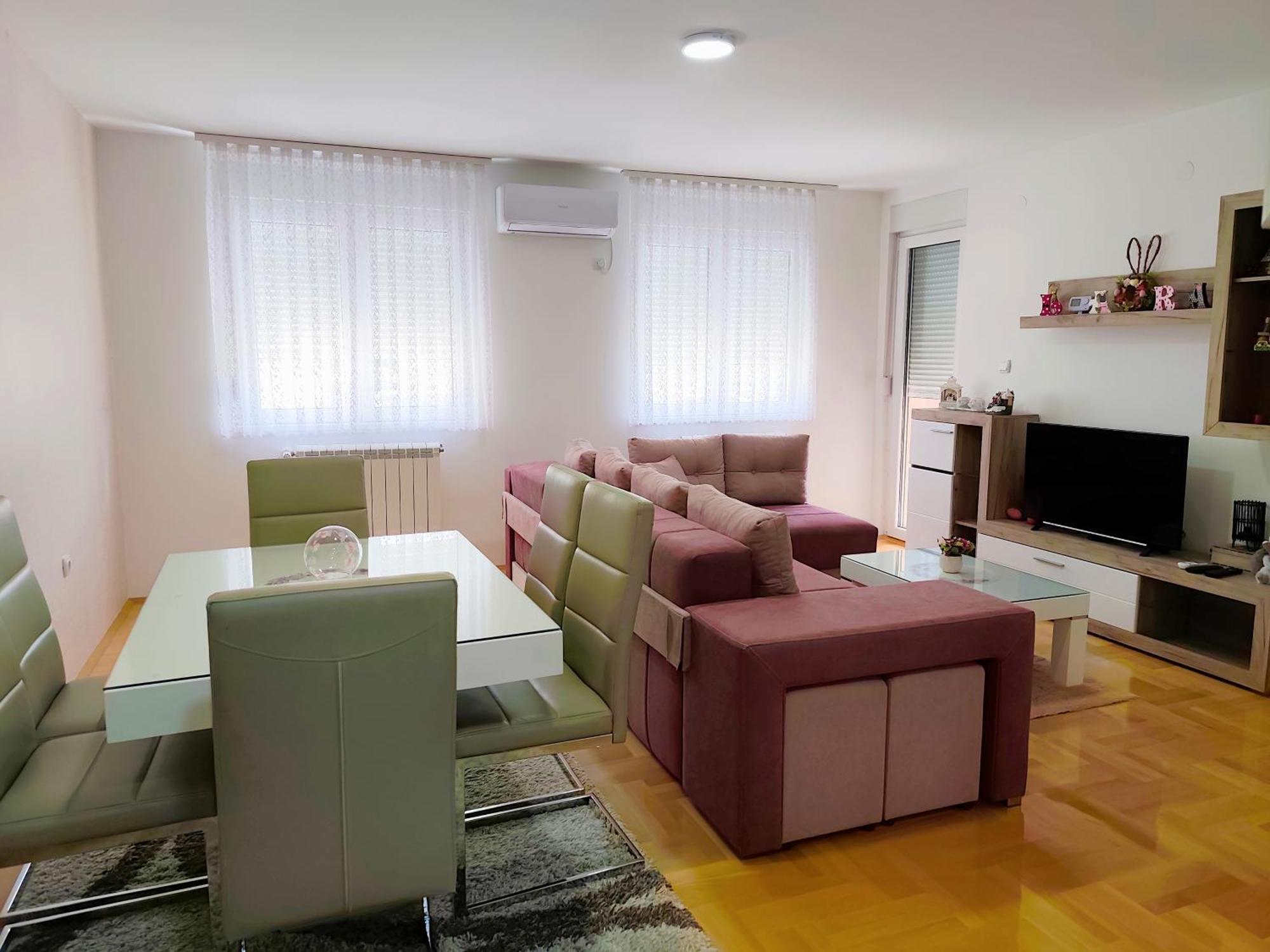 Apartman Lara Pirot Extérieur photo